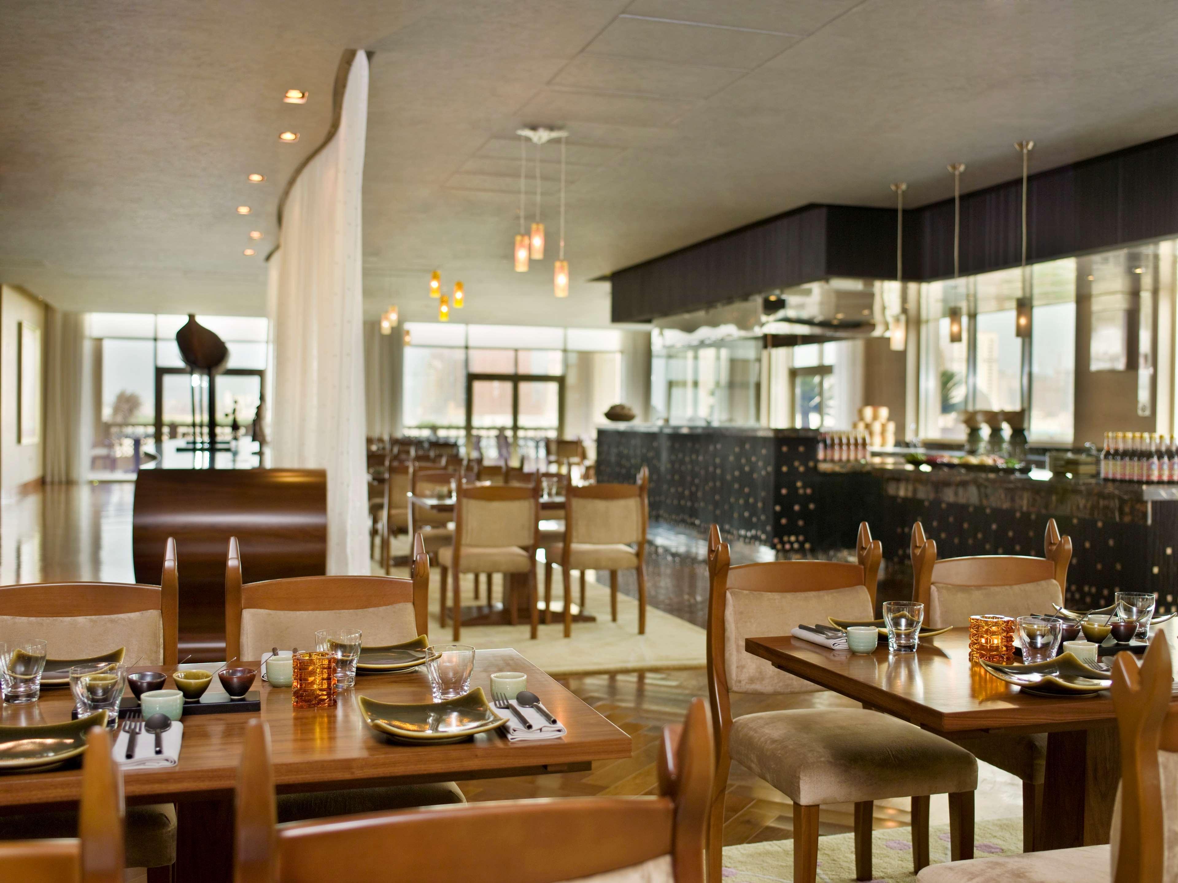 Grand Hyatt Doha Hotel & Villas Esterno foto The restaurant