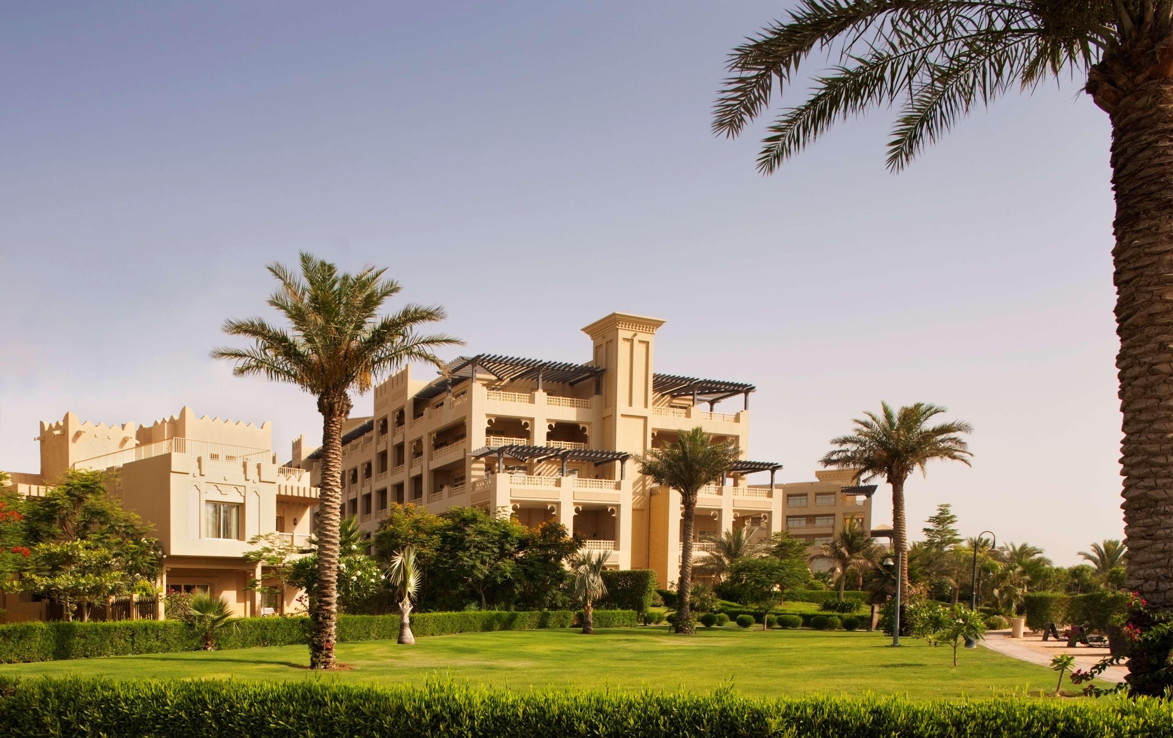 Grand Hyatt Doha Hotel & Villas Esterno foto The Village